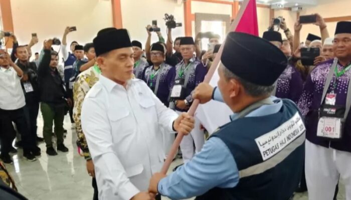 Wamenang RI Minta Calhaj Kloter 01 Jaga Kesehatan Menuju Puncak Haji