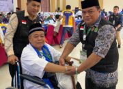 3.586 Gelang Calhaj Telah Disematkan Saifullah Pada Calhaj