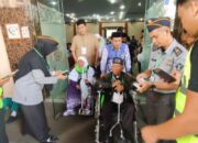 Satgas Haji Imigrasi Medan Layani Pemeriksaan Keimigrasian Calhaj