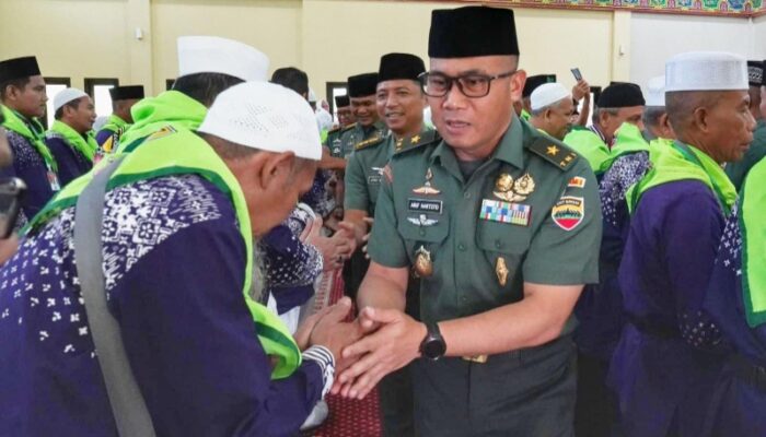 Calhaj KBIHU Kodam I/BB Bertolak Ke Tanah Suci, Jaga Nama Baik TNI