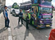 Sebabkan Kemacetan Lalin Di Jl. Jamin Ginting, Belasan Bus AKDP Ditilang