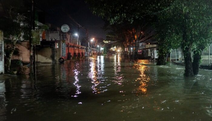 Rico Waas Tinjau Banjir Di Jalan Eka Rasmi Dan Eka Warni, Ini Penanganan Jangka Pendek