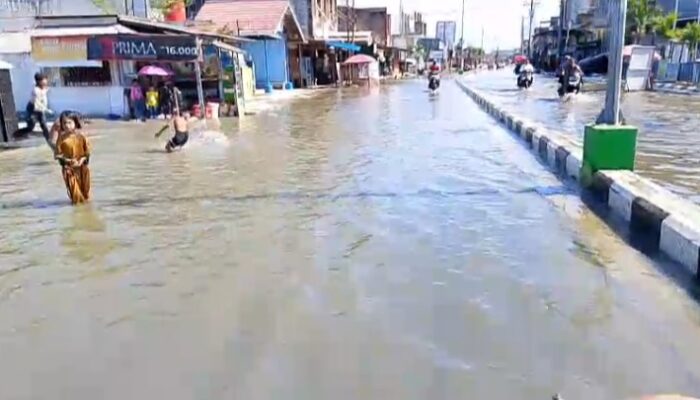 Banjir Rob Landa Tanjungtiram, Ruas Jalan Perkotaan Tergenang