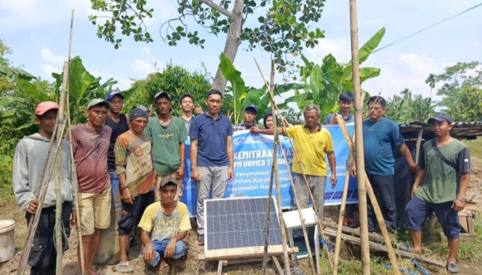 Tim PKM Unimed Optimalisasi Sistem Penyiraman Tanaman Kacang Panjang Berbasis Tenaga Surya