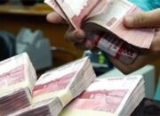 Saldo Kelompok Nasabah Menengah Ke Atas Susut