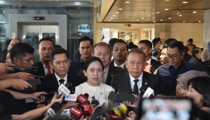 DPR Minta Penulisan Ulang Sejarah Dilakukan Hati – Hati Dan Transparan