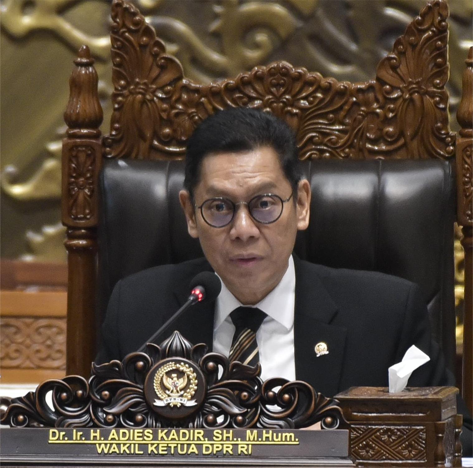 Adies Kadir, Wakil Ketua DPR Dari Fraksi Partai Golkar Dinonaktifkan