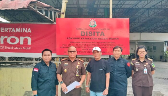 Kejari Medan Sita Tanah Dan Bangunan Terkait Penguasaan Aset PT KAI Senilai Rp21,91 M