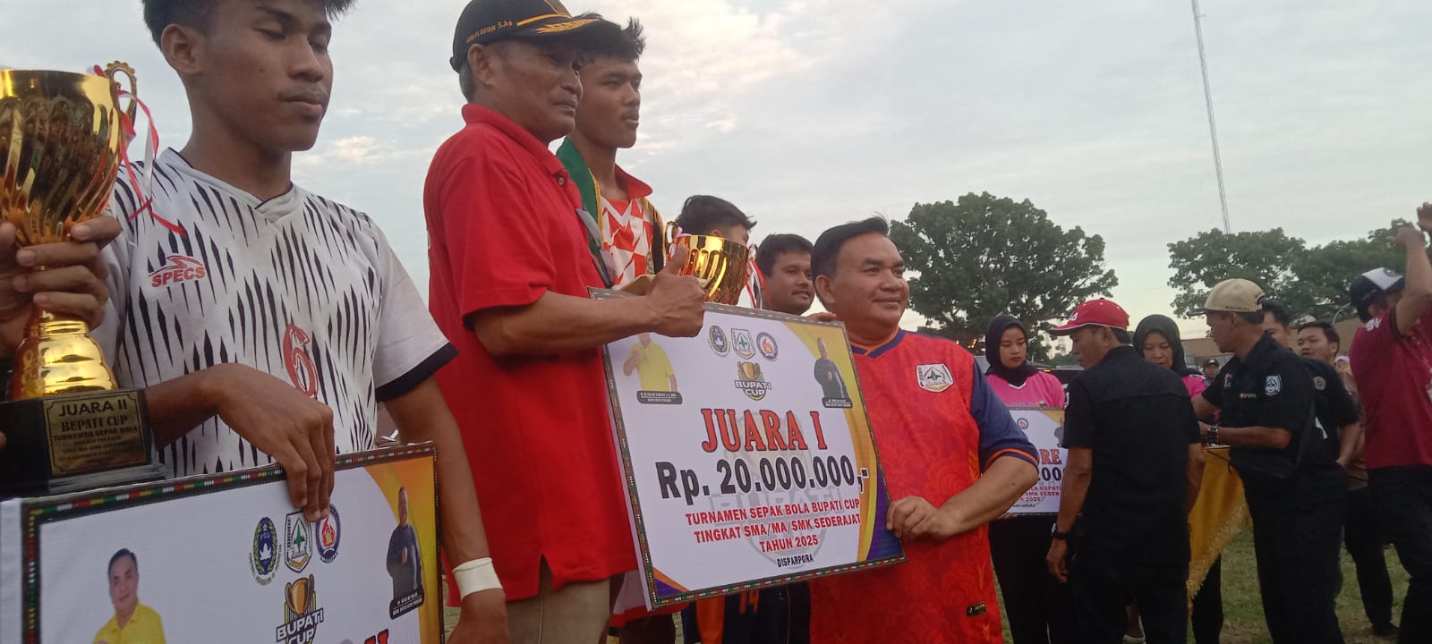MAN 1 Kutacane Boyong Piala Bupati Agara