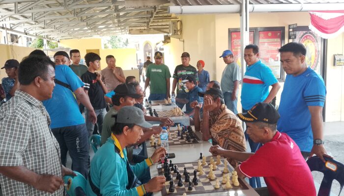 Jalan Santai, Catur Meriahkan HUT DS