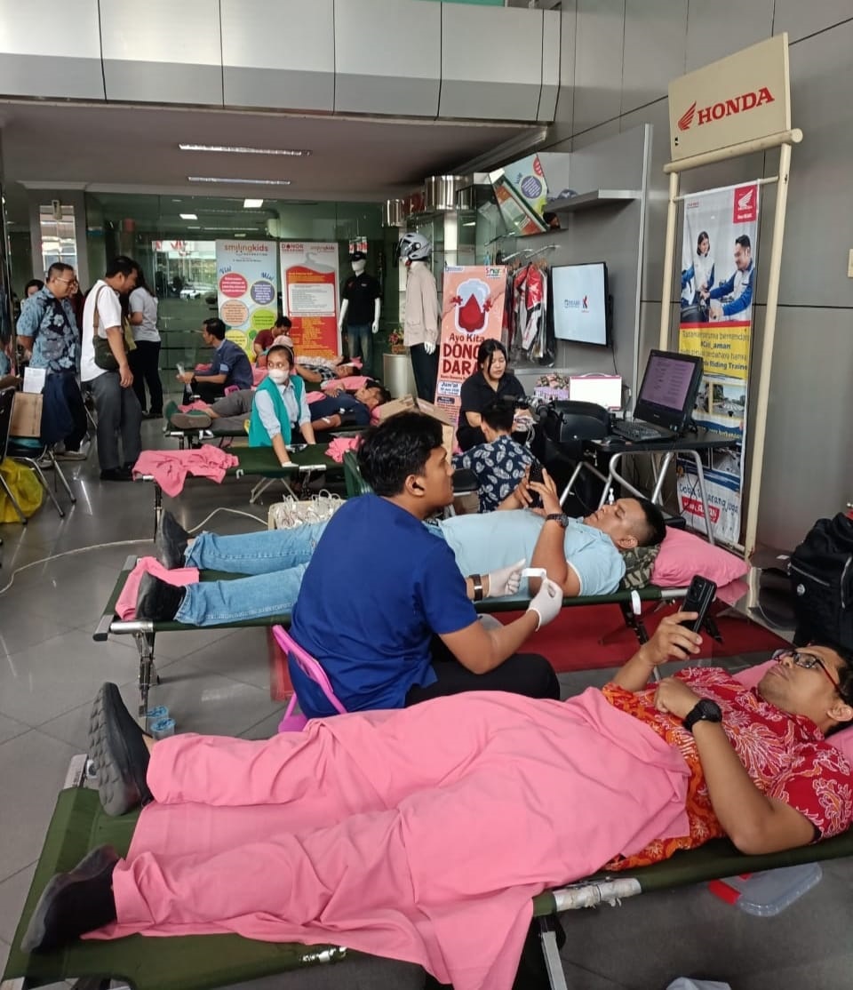 Aksi Donor Darah Honda Tebar Inspirasi