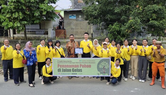 Proyek “Mom’s Garden” Dari WeLoveU Berkontribusi Ciptakan Hutan Kota