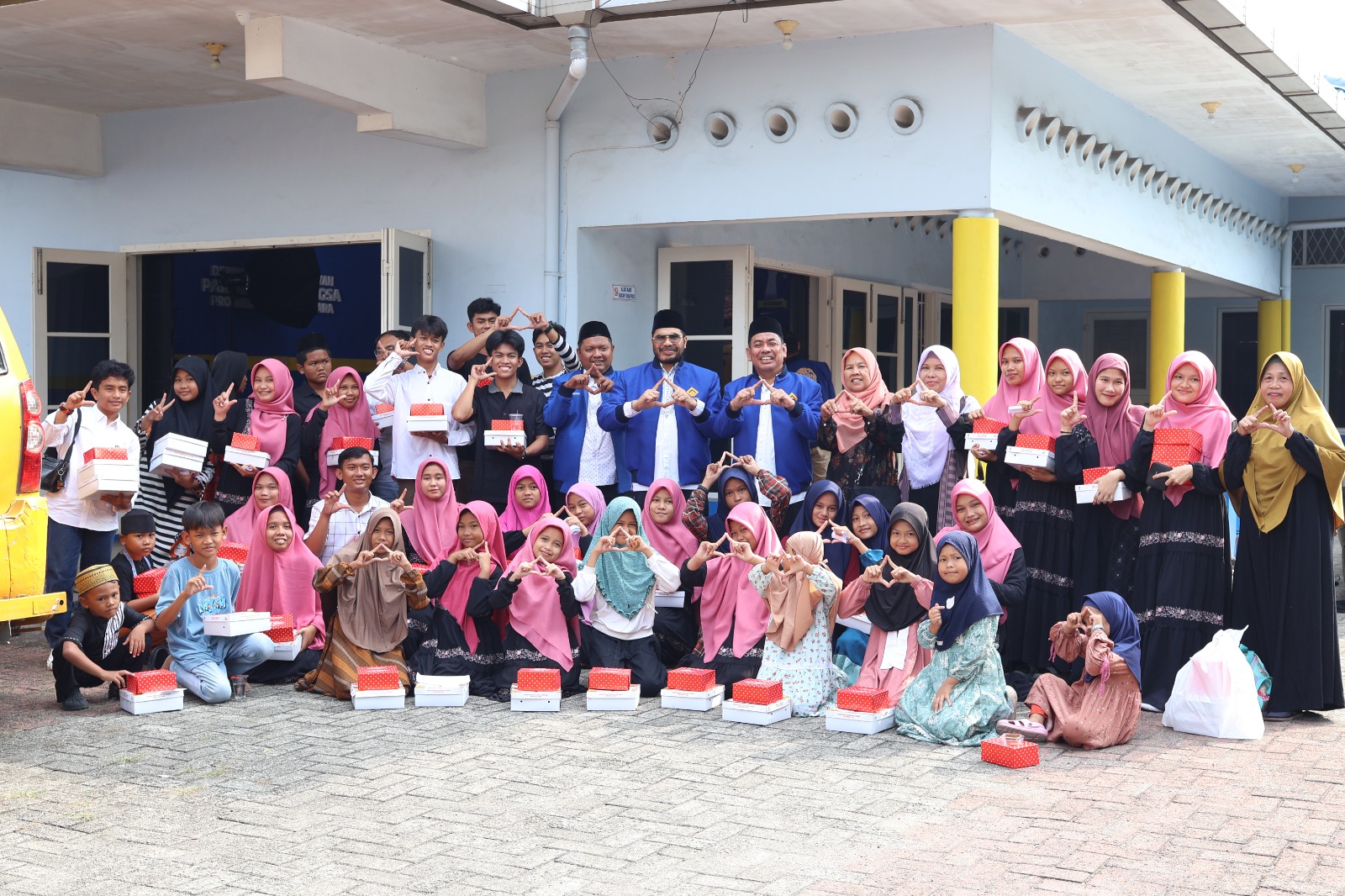 DPW Partai Gema Bangsa Sumut Gelar Tasyakuran Dan Santuni 120 Anak Yatim Piatu