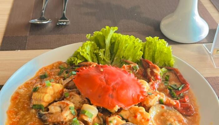 Parkside Meuligoe Hotel Meulaboh Hadirkan Promo Kuliner Terbaru: “Seafood Serak” Gaya Singaporean