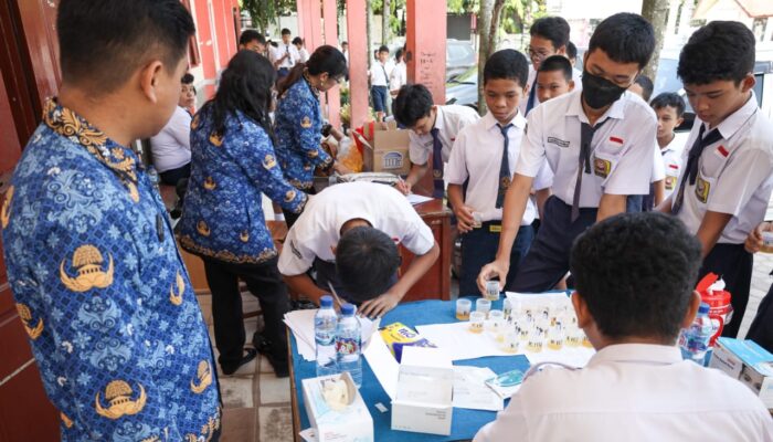 Wali Kota P.Siantar Tes Urine Pelajar SMP Dan ASN