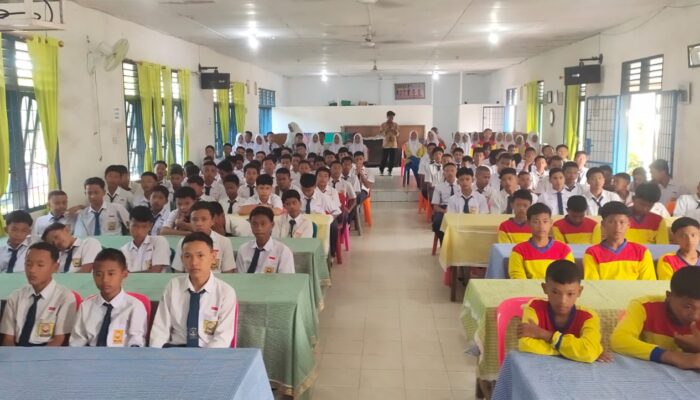 BNNK Dan IWO Batubara Sosialisasikan Pencegahan Narkoba Di SMPN 1 Limapuluh