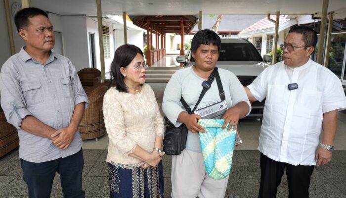 Wali Kota Bantu Pengamen Tuna Netra Kena Penertiban