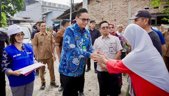 Dinas SDABMBK Terus Kebut Perbaikan Jalan Rusak Untuk Kenyamanan Masyarakat