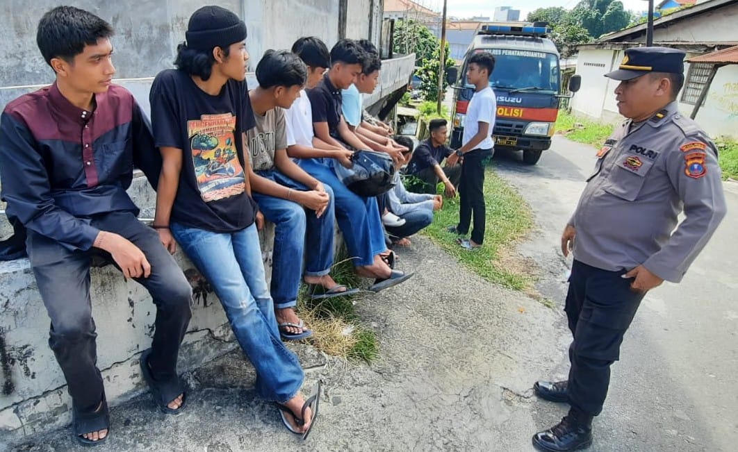 Polres P.Siantar Jalin Komunikasi Sambangi Masyarakat