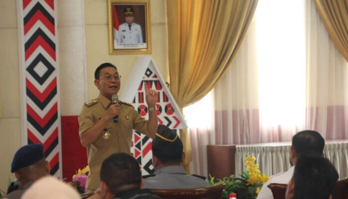 Bupati Tapsel Tak Mau Warganya Tersandera ‘Kewer-kewer’