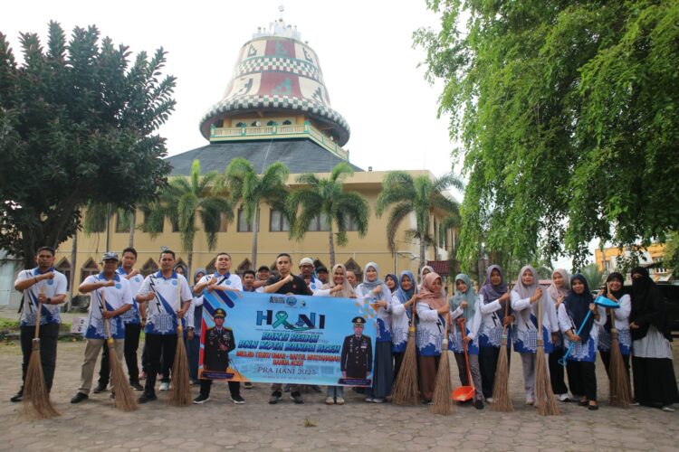 BNNK Banda Aceh Gelar Bakti Sosial Di Halaman Masjid Baitul Musyahadah