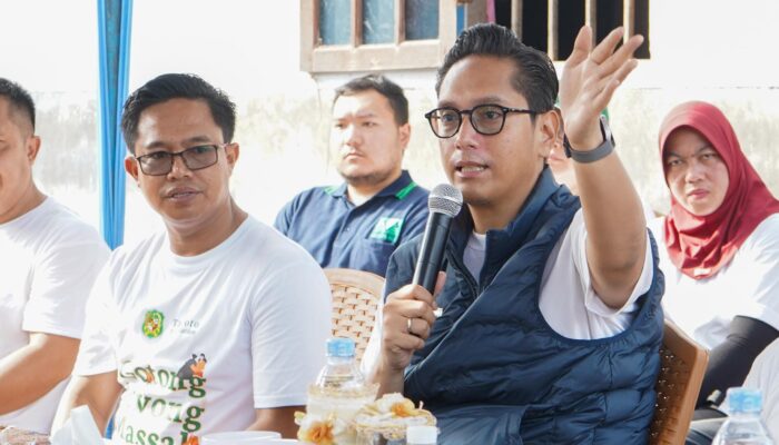 Rico Waas Serap Aspirasi Warga Belawan Lewat Gotong Royong