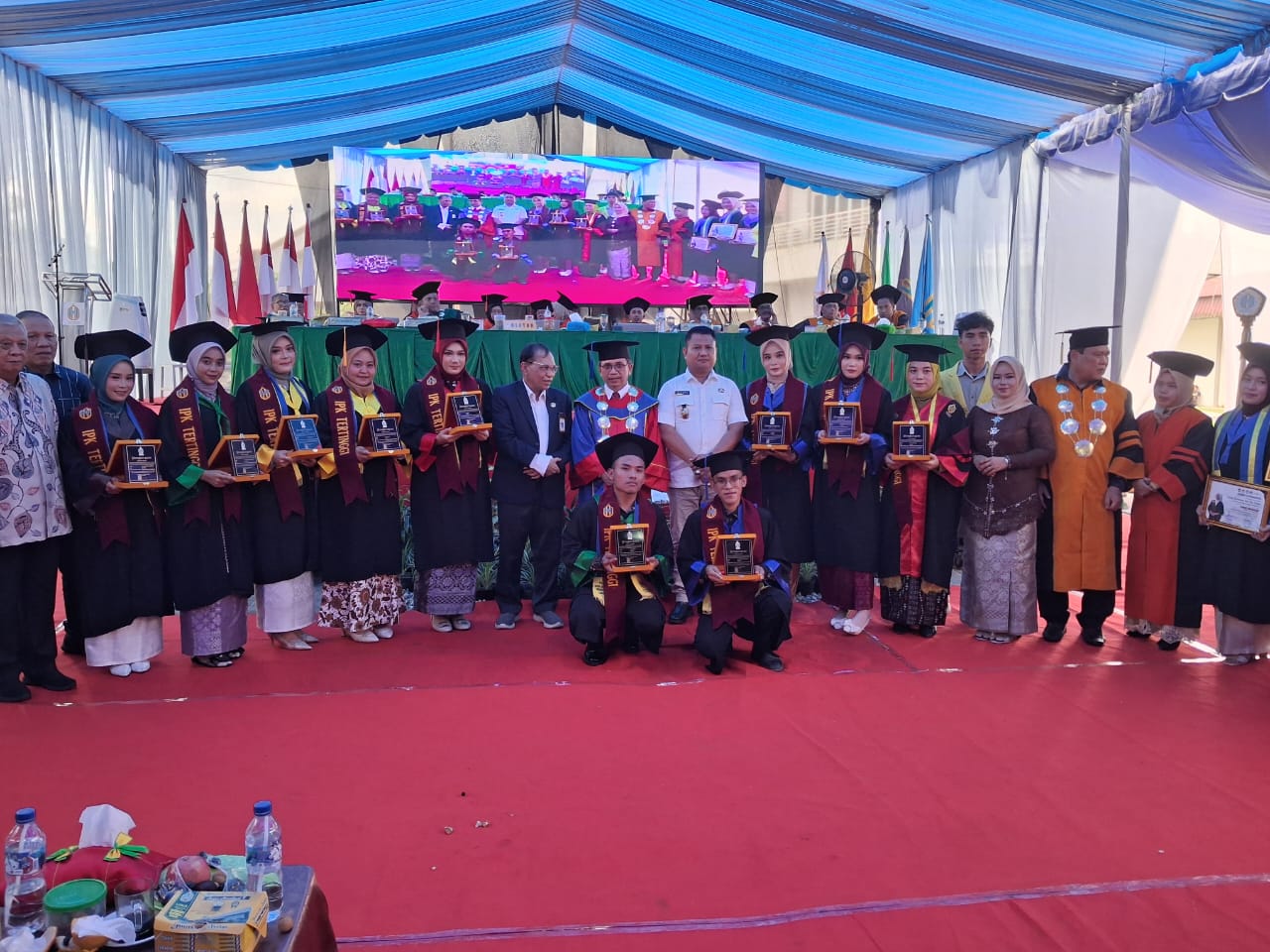 UNA Wisuda 534 Sarjana Dan Dua Pascasarjana