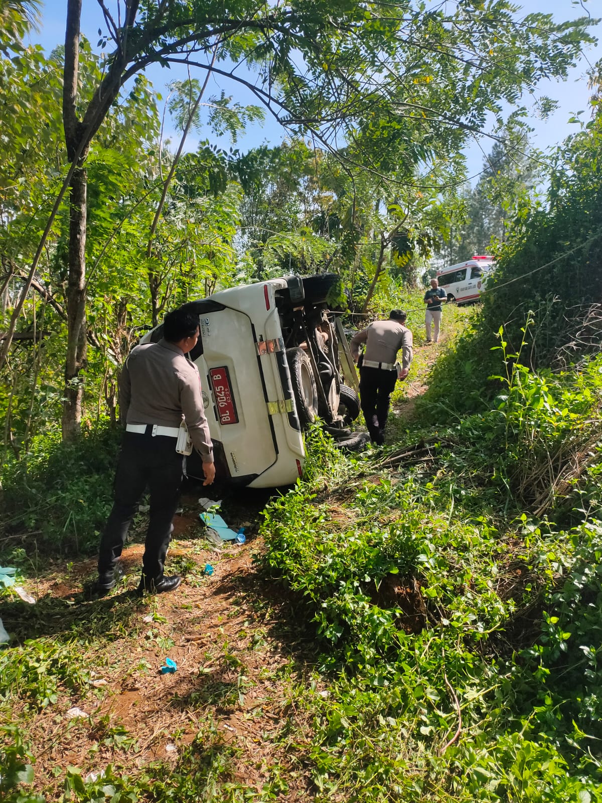Ambulans Terjun Ke Jurang Di Bener Meriah, Sopir Diduga Mengantuk