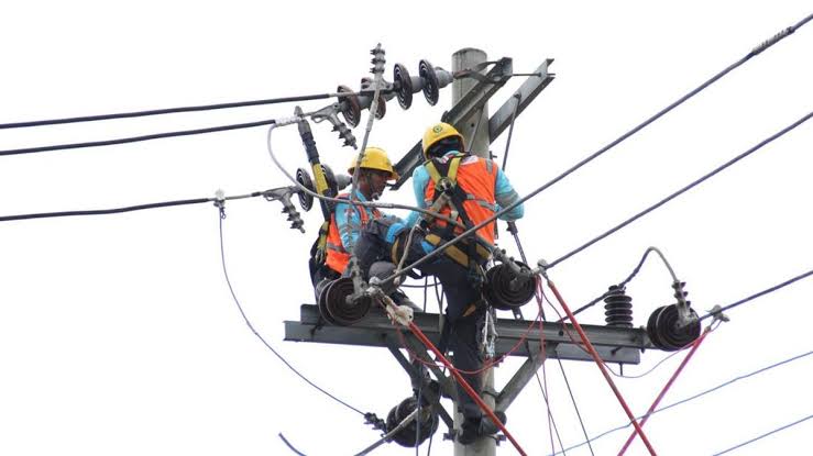 Byar Pet, Warga Sidimpuan Keluhkan PLN