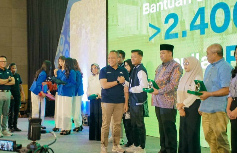 Siswa Bimbel Dukungan PalmCo Cetak Prestasi