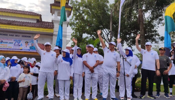 Ribuan Warga Meriahkan Jalan Santai Dan Senam Zumba Sambut HUT Ke-79 Deliserdang