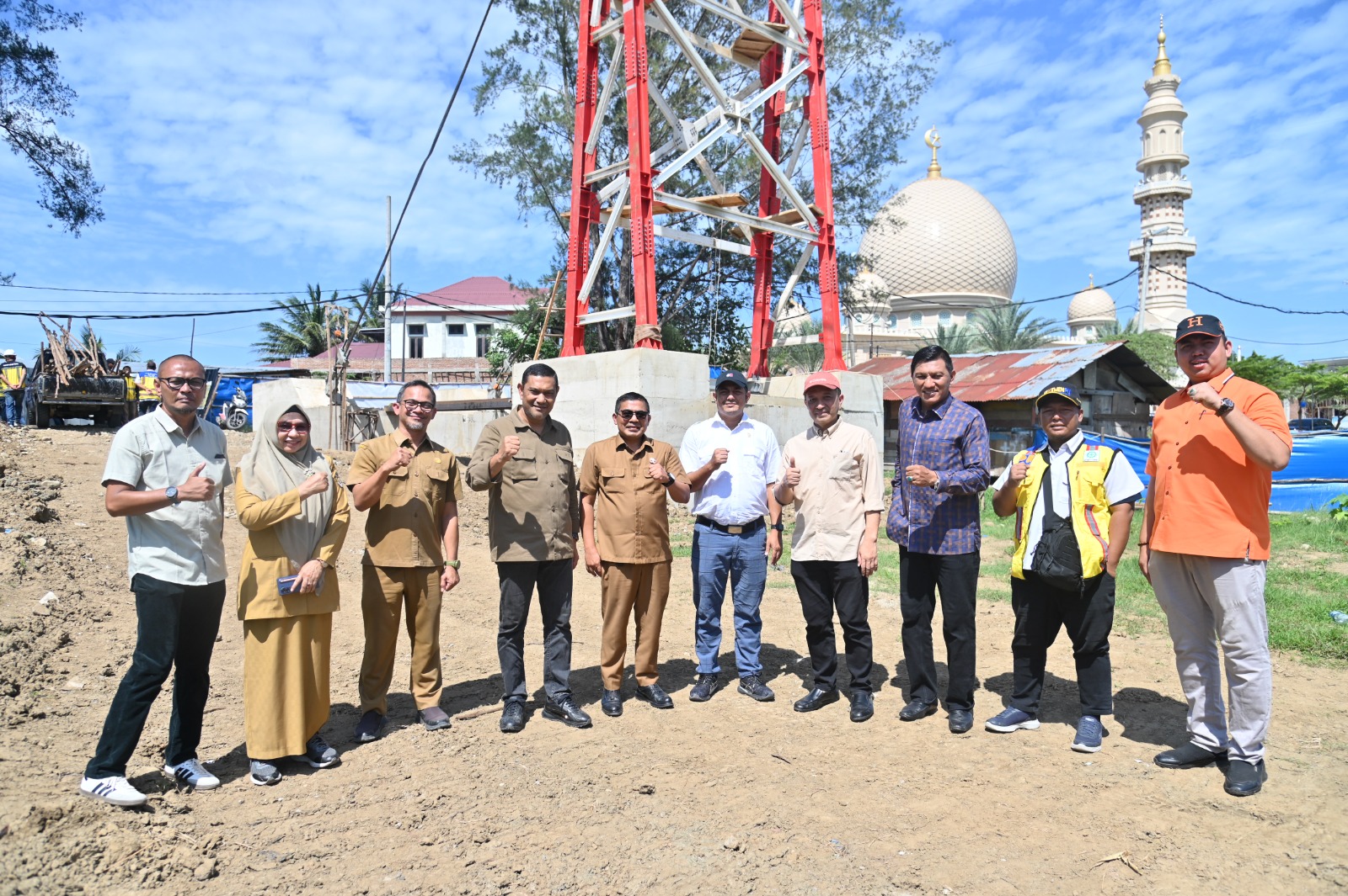 Komisi III DPRK Banda Aceh Tinjau Jembatan Gantung Lambhuk-Lamseupeng