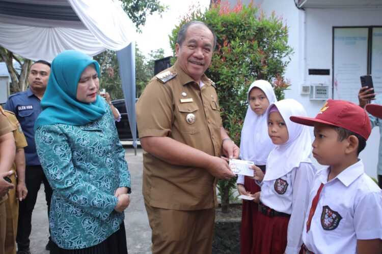 Warga Kurang Mampu Dapat Layanan Kesehatan Gratis Di Asahan