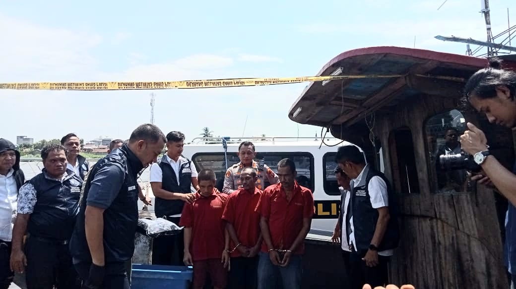 Polda Sumut Ungkap Penyelundupan 25 Kg Sabu Dan 15 Ribu Pil H5