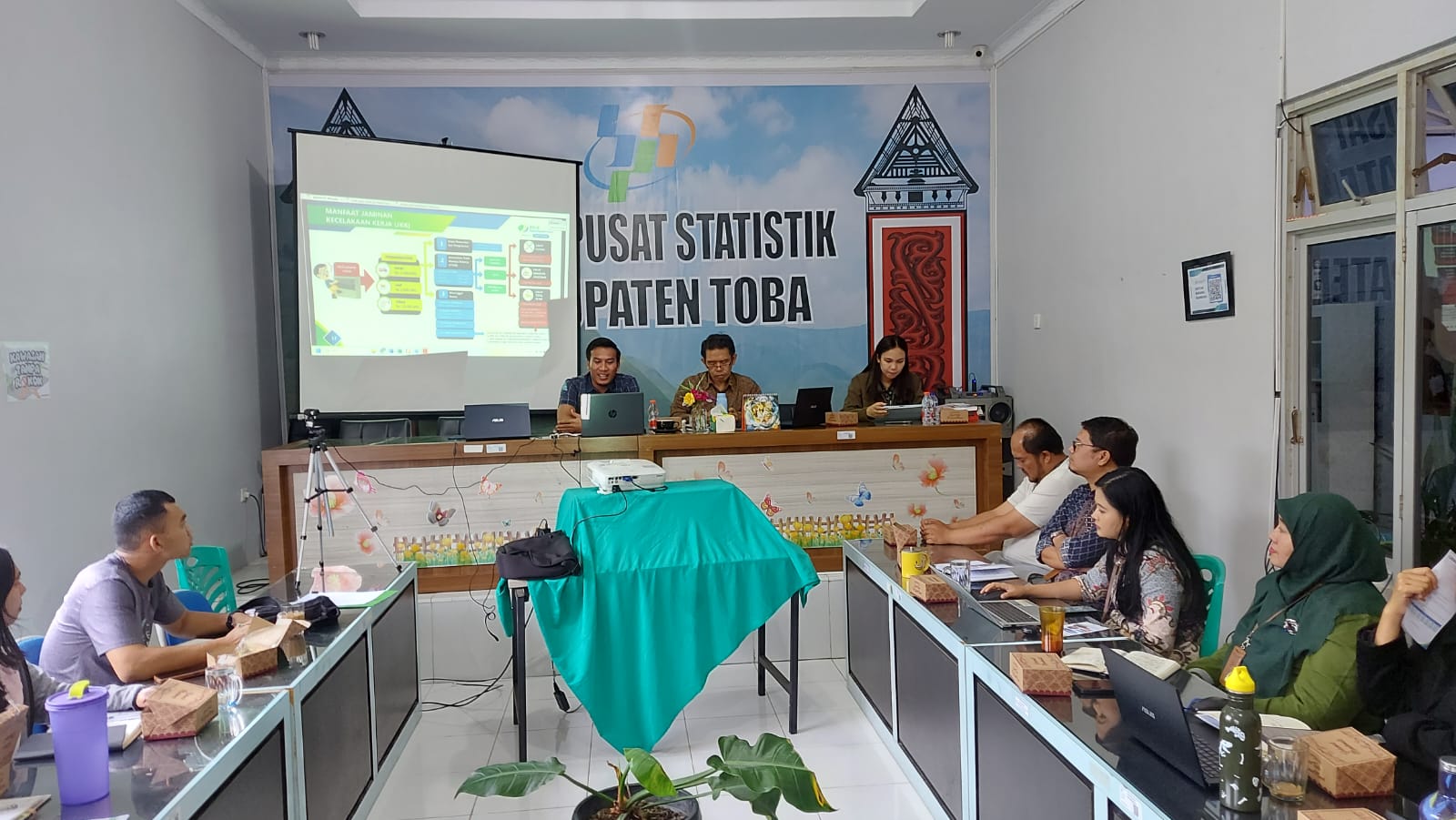 BPS Toba Sosialisasi Manfaat BPJS Ketenagakerjaan Bagi Mitra Kerja