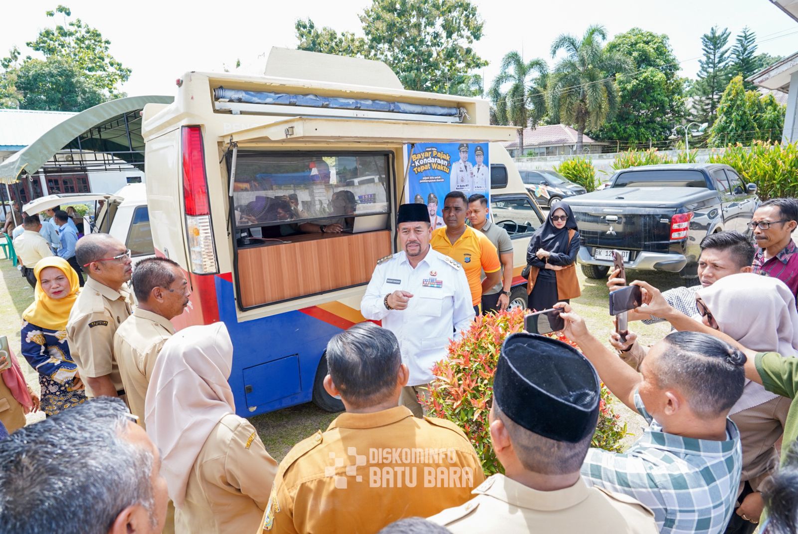 Pelayanan Masyarakat Adalah Prioritas
