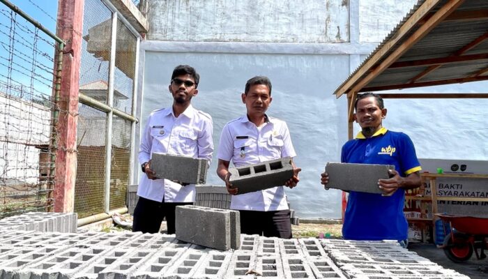 Napi Meulaboh Sulap Limbah PLTU Jadi Batako