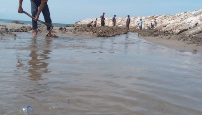 Mulut Muara Tertutup, Nasib Nelayan Abdya Terkatung-katung