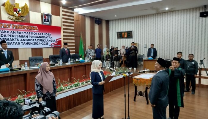 Gantikan Maimul Mahdi, Ismail Resmi Dilantik PAW Anggota DPRK Langsa
