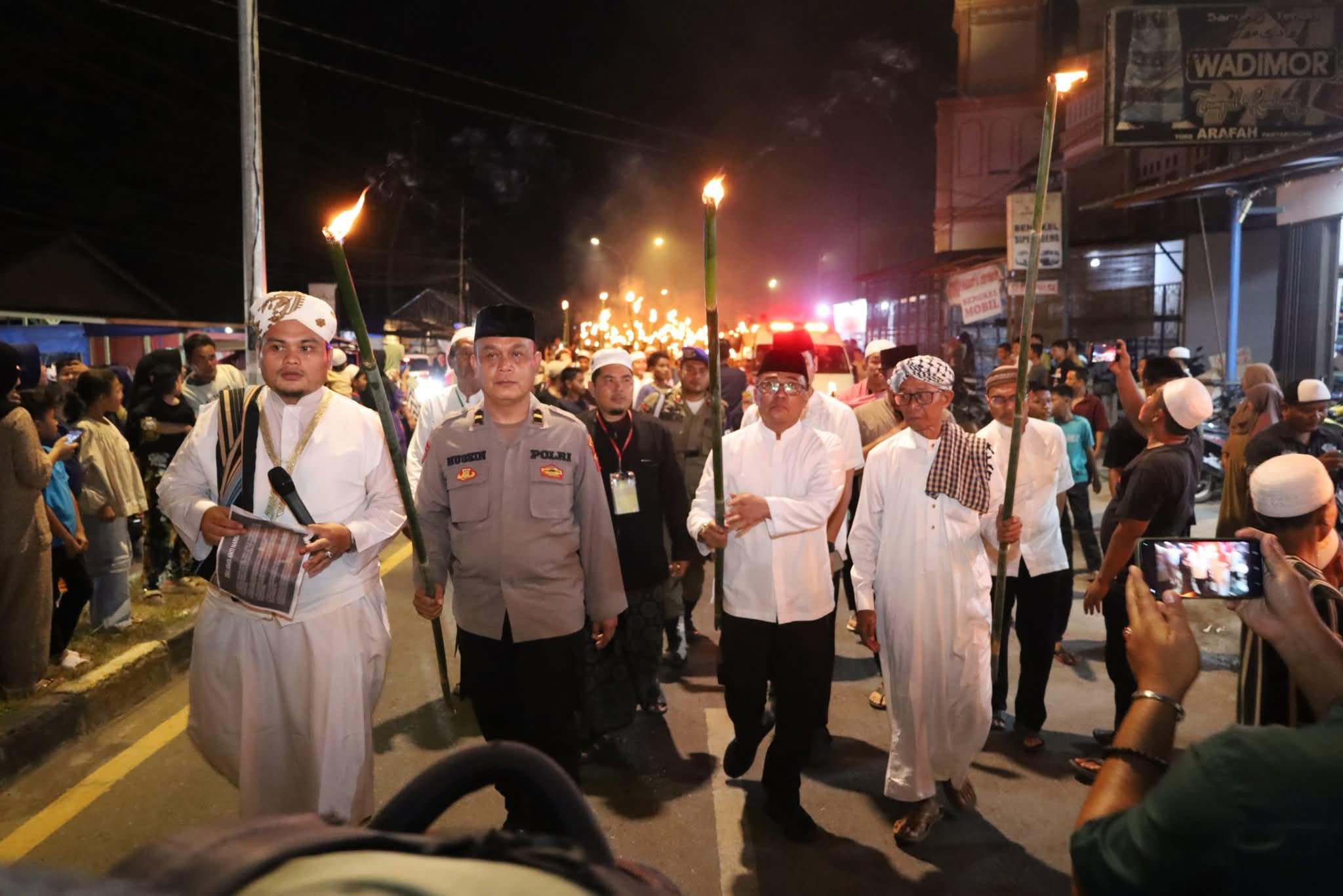 Pawai Obor Meriah Sambut Tahun Baru Islam Di Panyabungan