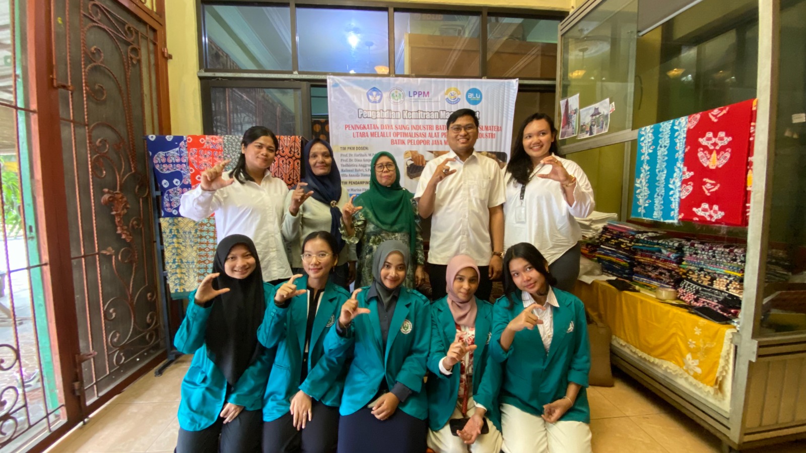 Dosen Unimed Edukasi UMKM Tingkatkan Daya Saing Industri Batik