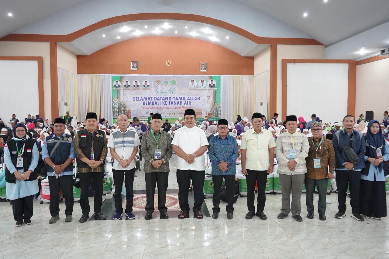 354 Jamaah Haji Kloter 14 Tiba di Tanah Air, 1 Wafat, 1 Tunda Kepulangan
