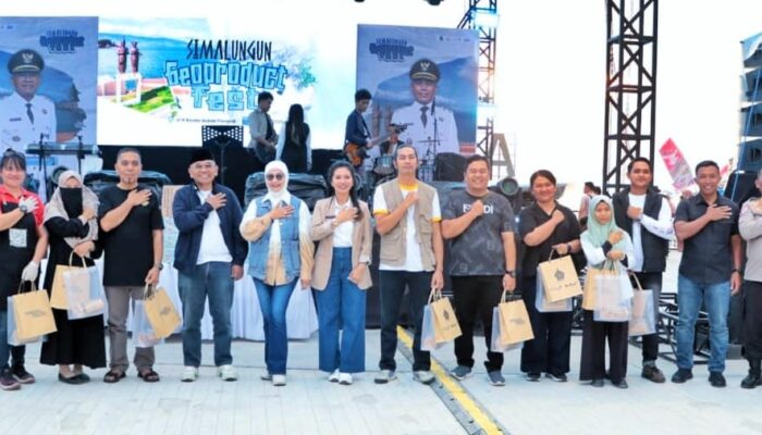 Bupati Simalungun Dorong Pariwisata Berkelanjutan Di Simalungun Geo Product Fest 2025