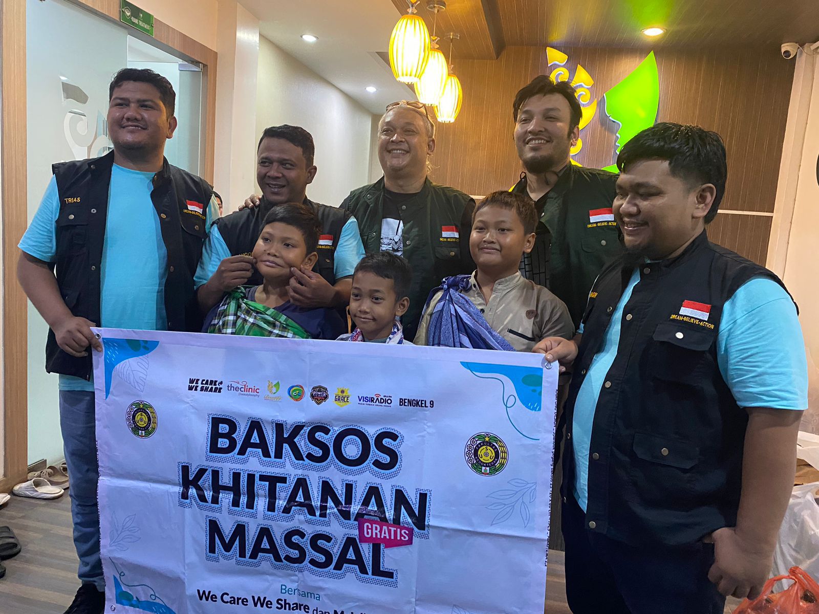 Beautify Indonesia, Majelis Balam Dan Komunitas We Care We Share Laksanakan Khitanan Massal