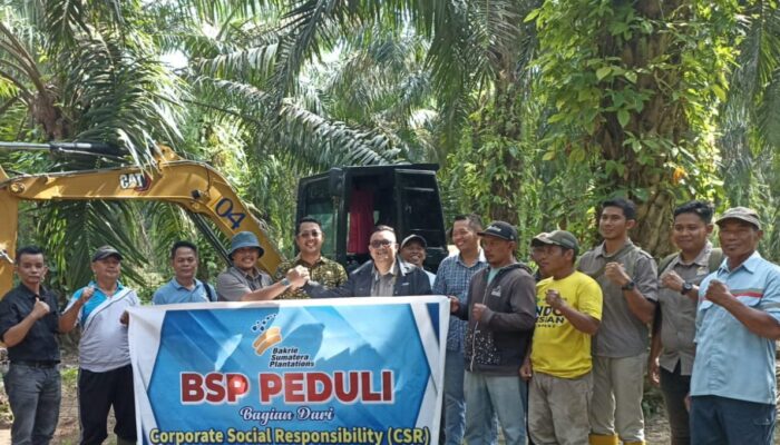 PT BSP Buka Jalan Dan Normalisasi Parit