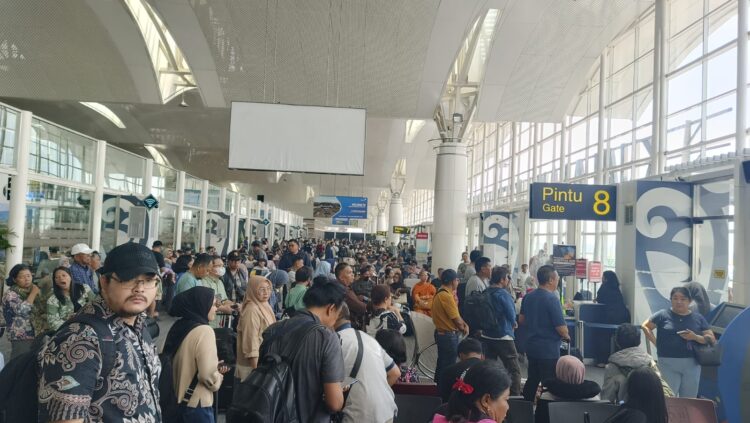 Liburan Sekolah, Arus Penumpang Ramai Di KNIA
