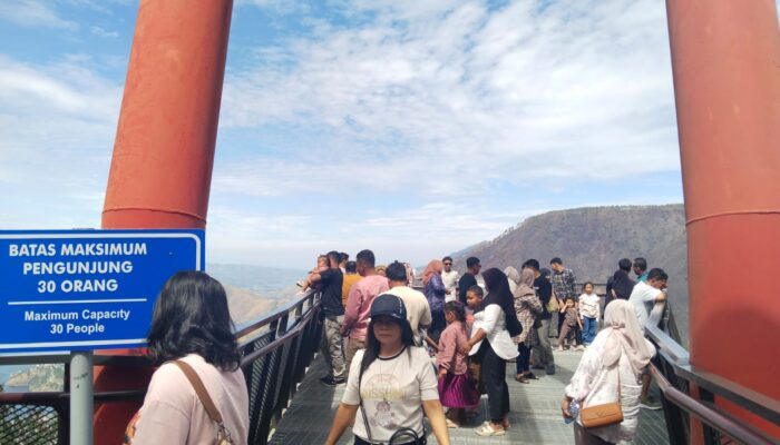 Wisata Samosir Raup PAD Rp866 Juta Selama Libur