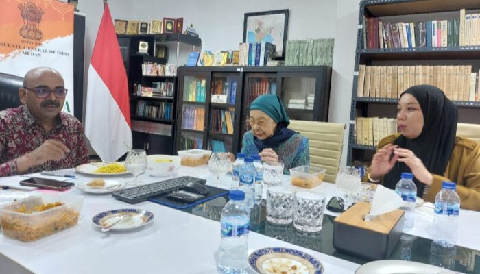 Makan Siang Bersama Konjen India, Hj Rayati Syafrin: Kuliner India Enak, Penuh Rempah