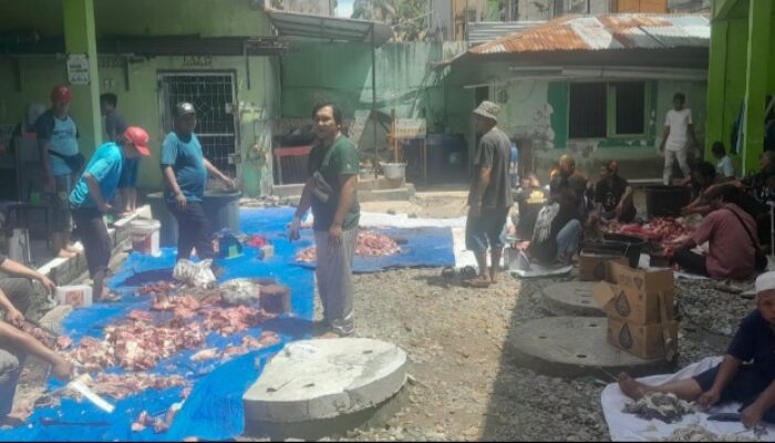 BKM Masjid Amal Silaturrahim Sembelih 10 Hewan Qurban