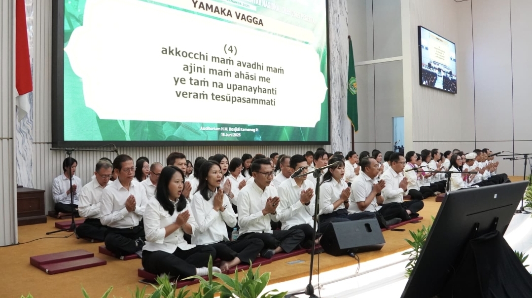 2.569 Ummat Buddha Serentak Bacakan Kitab Dhammapada, Siap Masuk Rekor MURI